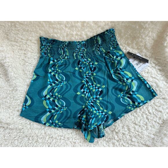 O'Neill Pants - O’NEILL Cove Reflections Women’s Woven Shorts Size Small New With Tags